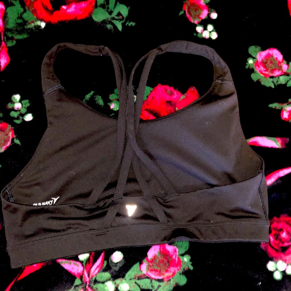 I am selling this Old Navy Active ( Go-Dry)  sports bra with a crisscross tie